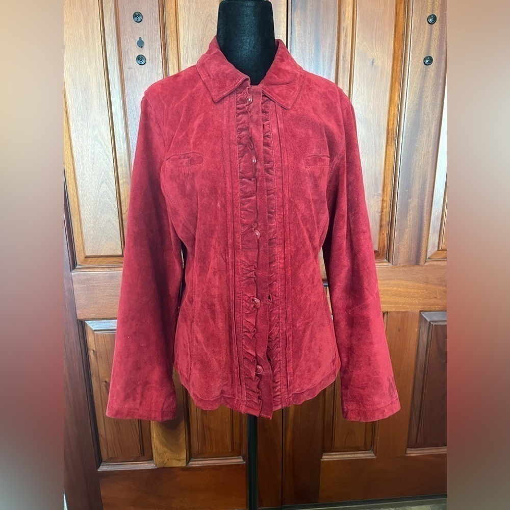 Chico’s Womens Suede Leather Jacket Sz 1/ US 8 Red Ruffles Button Closure